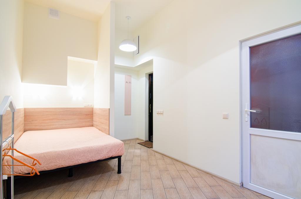 Mini Apartments On Roppoporta 7A-2 Lviv Exterior photo